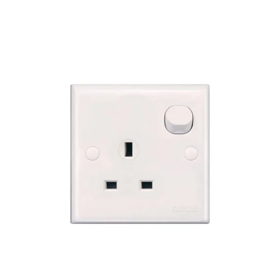 E-Series E15 13A 3 Pin Flat Switched Socket